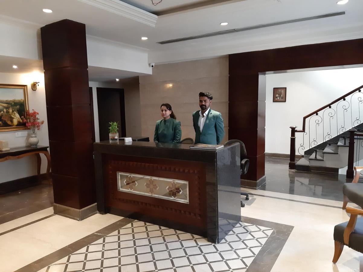 Hotel Golden Tower Near Heritage Street Amritsar Bagian luar foto